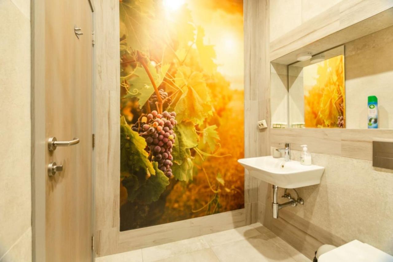 1 Bedroom Wine Journey Sofia Ngoại thất bức ảnh
